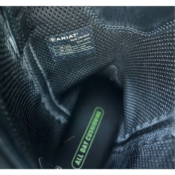 Ariat Black and Tan Cowboy Boots - Picture 5 of 10